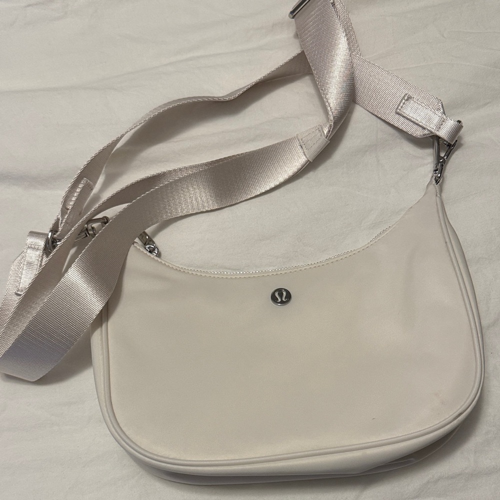 Lululemon bag